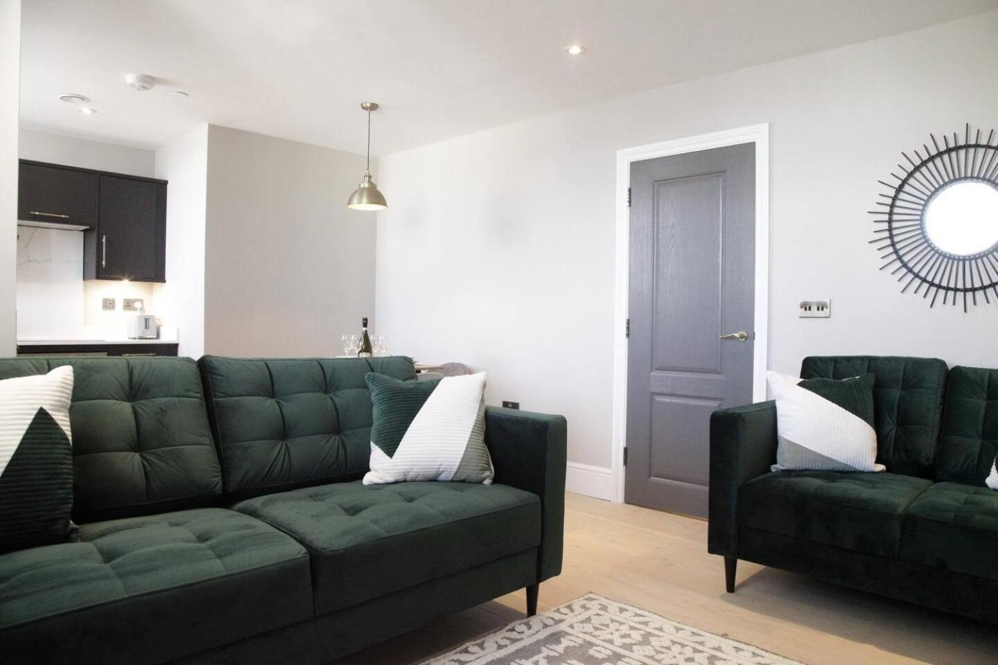 Pass The Keys Apartment 3 Old Conservative Club In Historic Town Caernarfon Eksteriør bilde