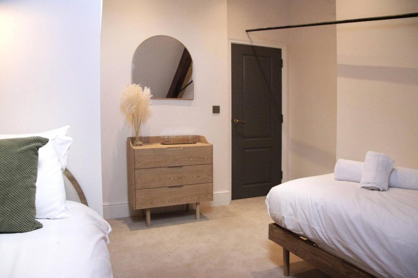 Pass The Keys Apartment 3 Old Conservative Club In Historic Town Caernarfon Eksteriør bilde
